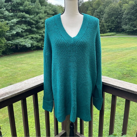 Nine West womens sweater pullover
Cozy Knit plush v-neck holiday green plus 2X - Picture 1 of 11